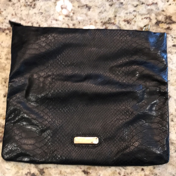 Steve Madden Croc Embossed Clutch - Picture 4 of 9
